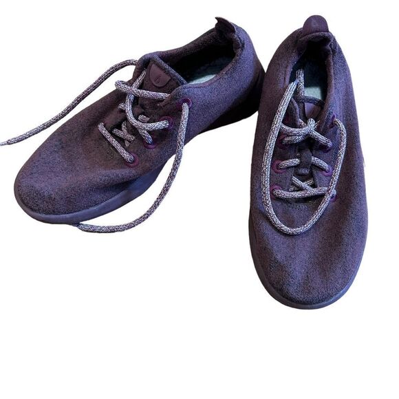 Allbirds Wool Runners Sneakers size 10 in Burgundy Grape - Picture 2 of 8